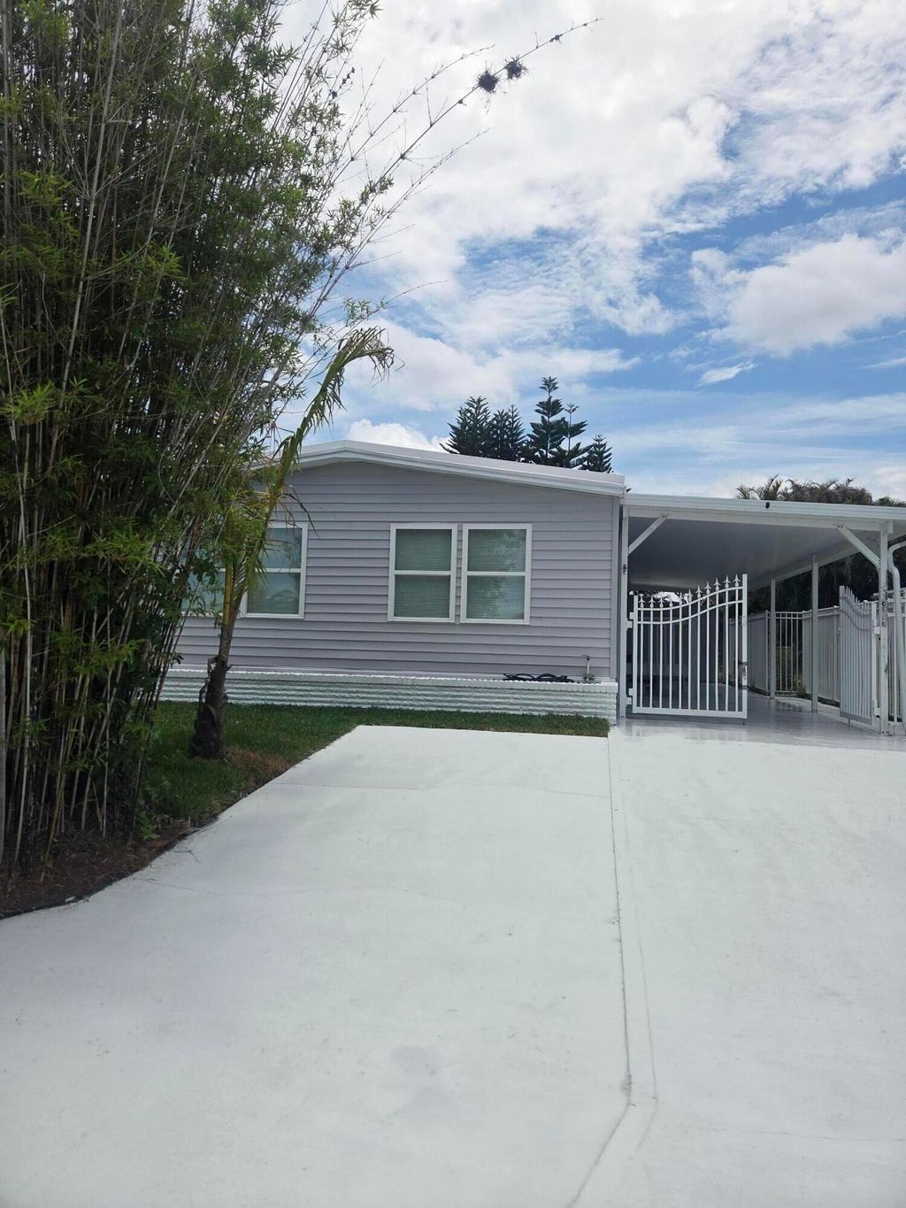 Photo of 6950 SE Congress Street, Hobe Sound, FL 33455 (MLS # B26028746)