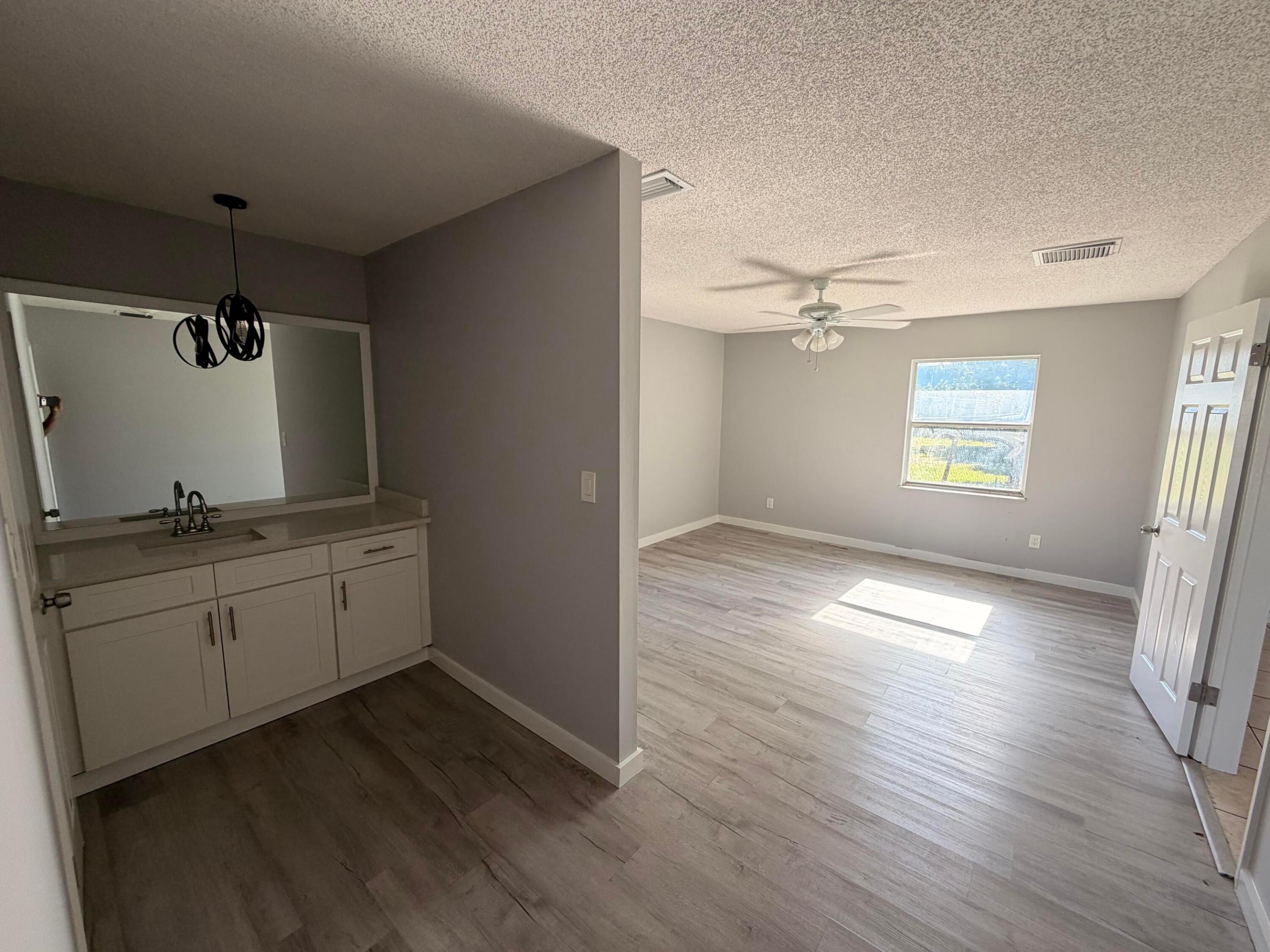 1902 SE GENA Road