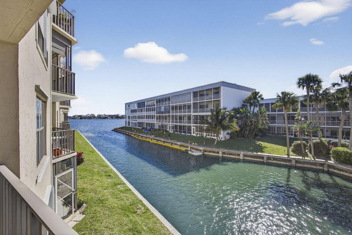 HIDDEN HARBOUR OF THE PALM BEACHES - Residential