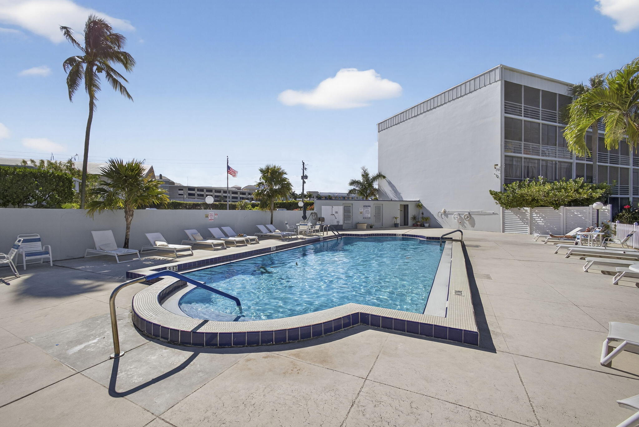 HIDDEN HARBOUR OF THE PALM BEACHES - Residential