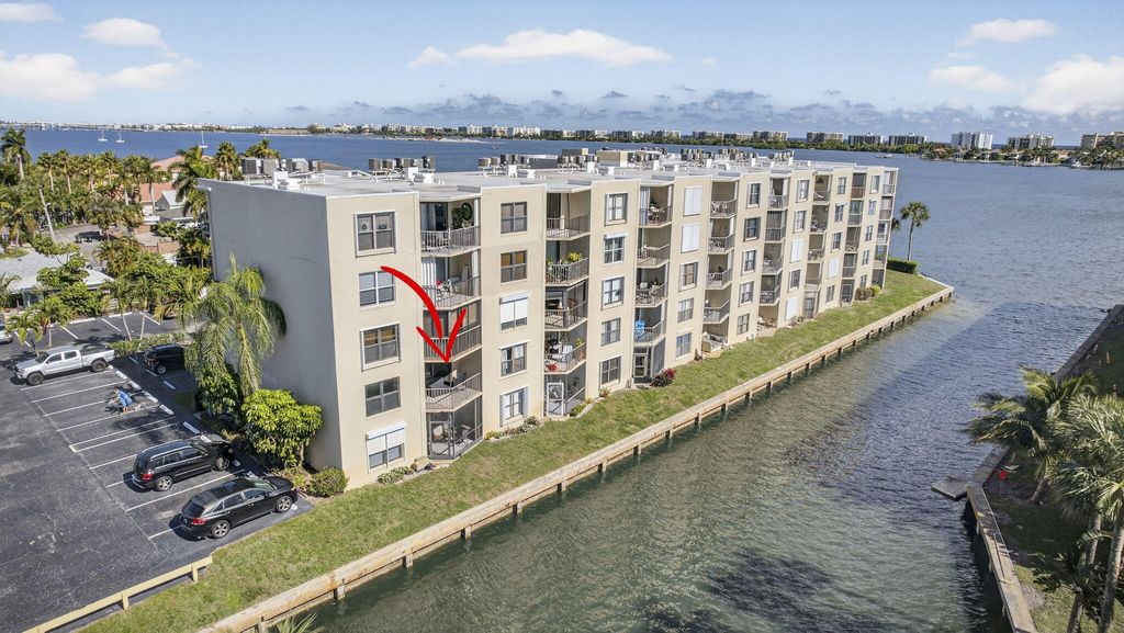 Photo of 896 N Federal Highway #225, Lantana, FL 33462 (MLS # R11153618)