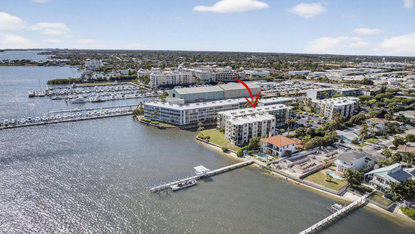 HIDDEN HARBOUR OF THE PALM BEACHES - Residential