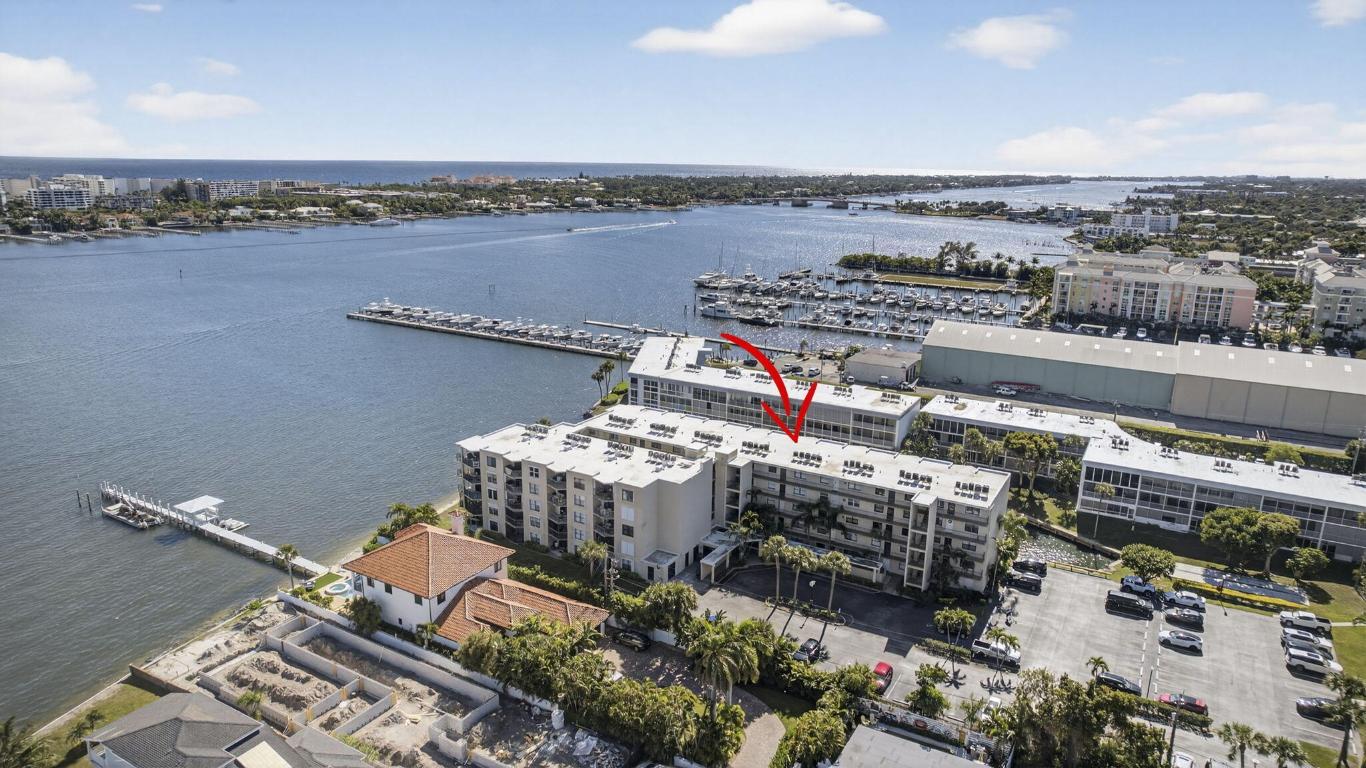 HIDDEN HARBOUR OF THE PALM BEACHES - Residential