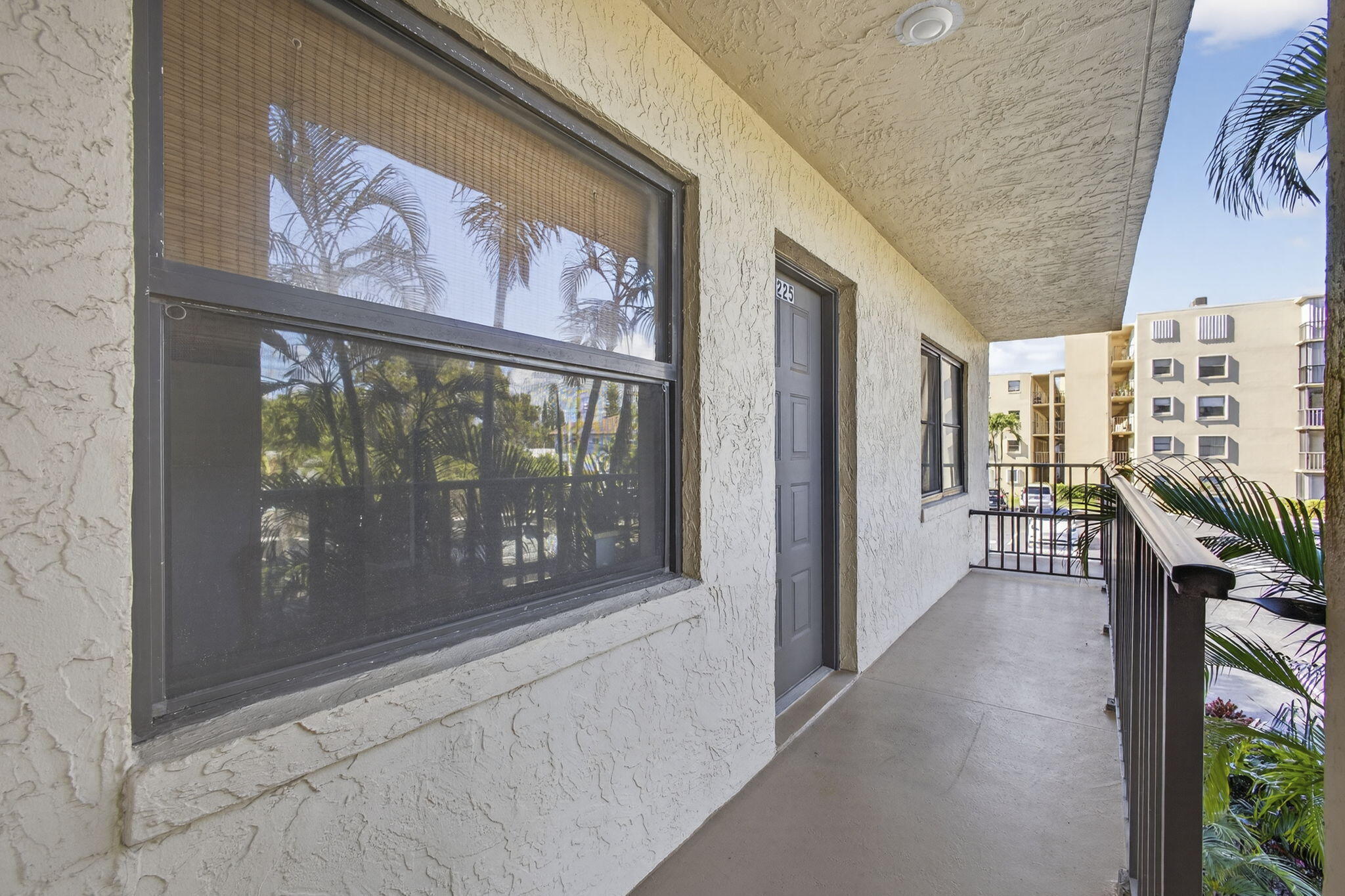 HIDDEN HARBOUR OF THE PALM BEACHES - Residential