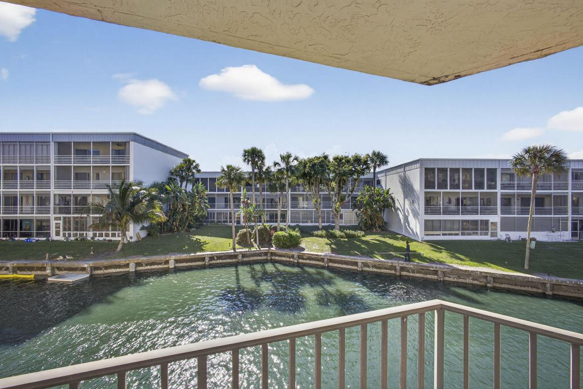 HIDDEN HARBOUR OF THE PALM BEACHES - Residential