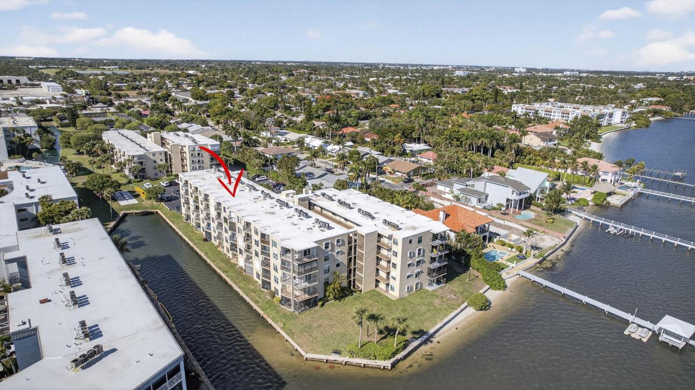 HIDDEN HARBOUR OF THE PALM BEACHES - Residential