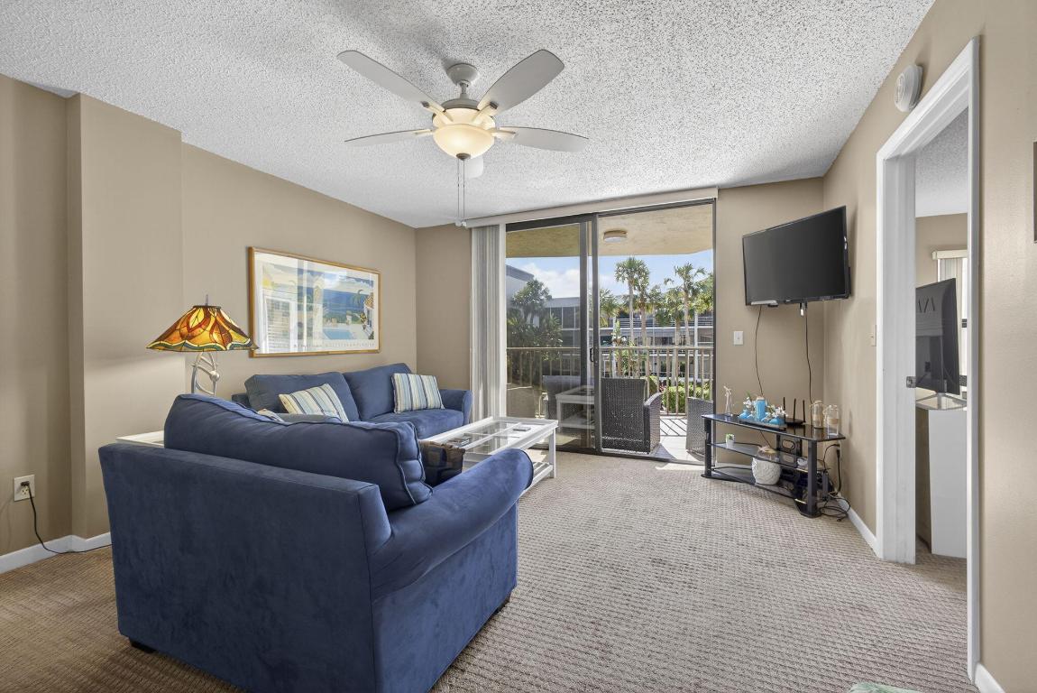 HIDDEN HARBOUR OF THE PALM BEACHES - Residential