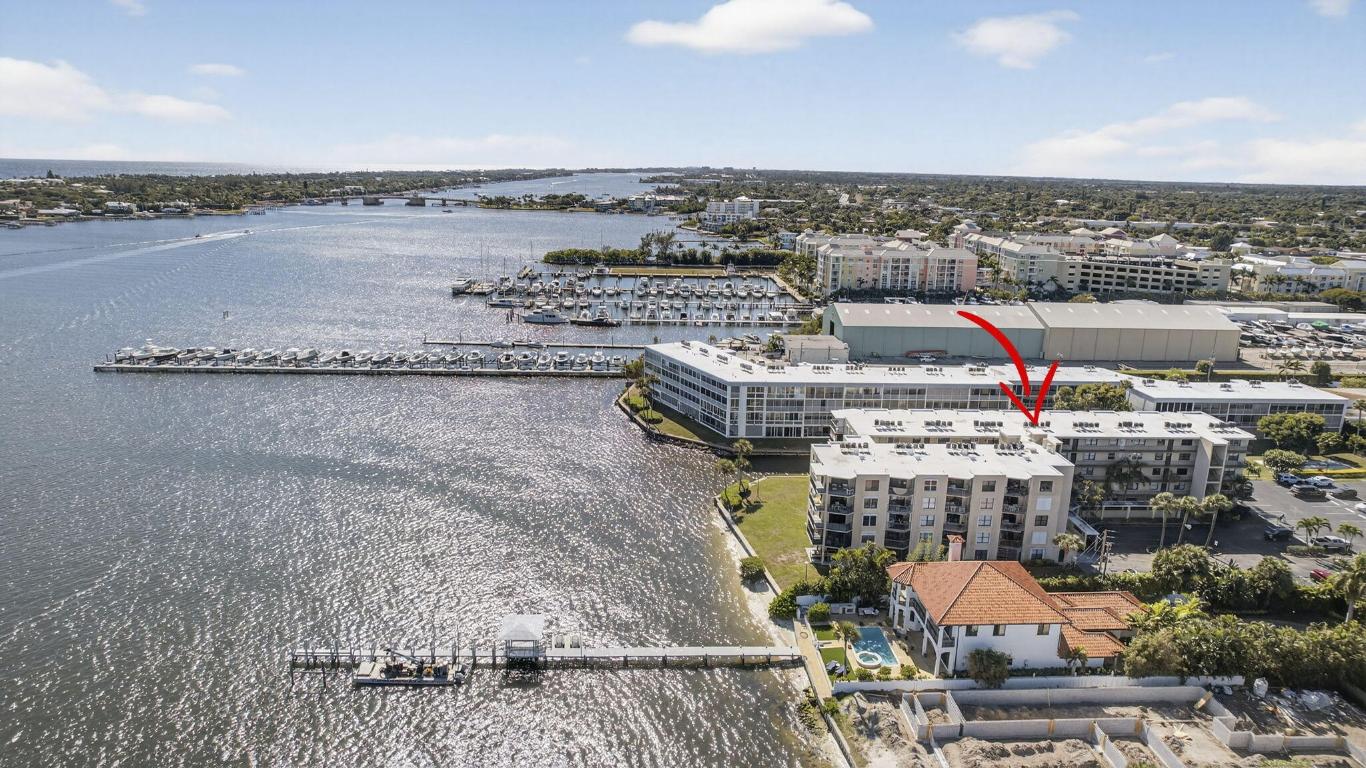 HIDDEN HARBOUR OF THE PALM BEACHES - Residential