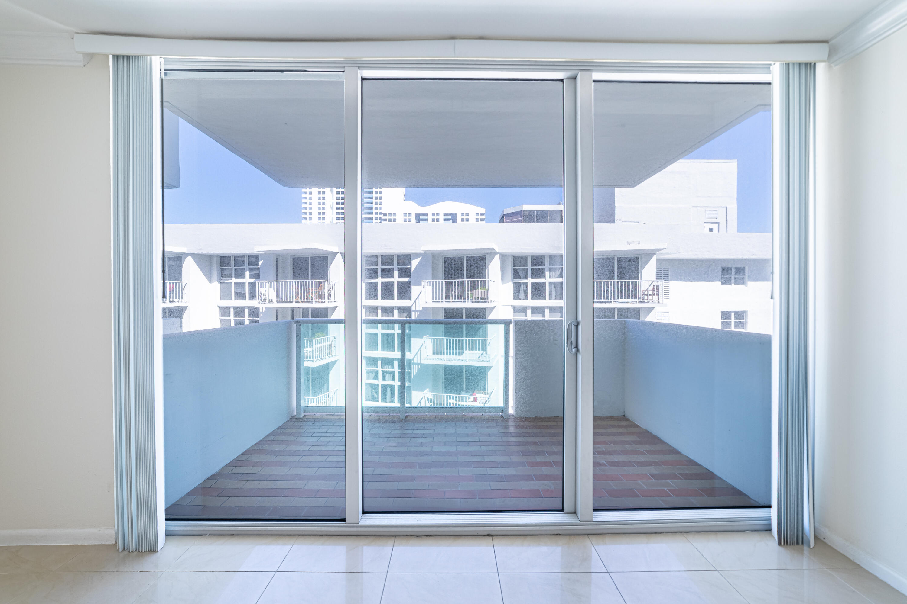 MIRADOR 1200 CONDO - Residential