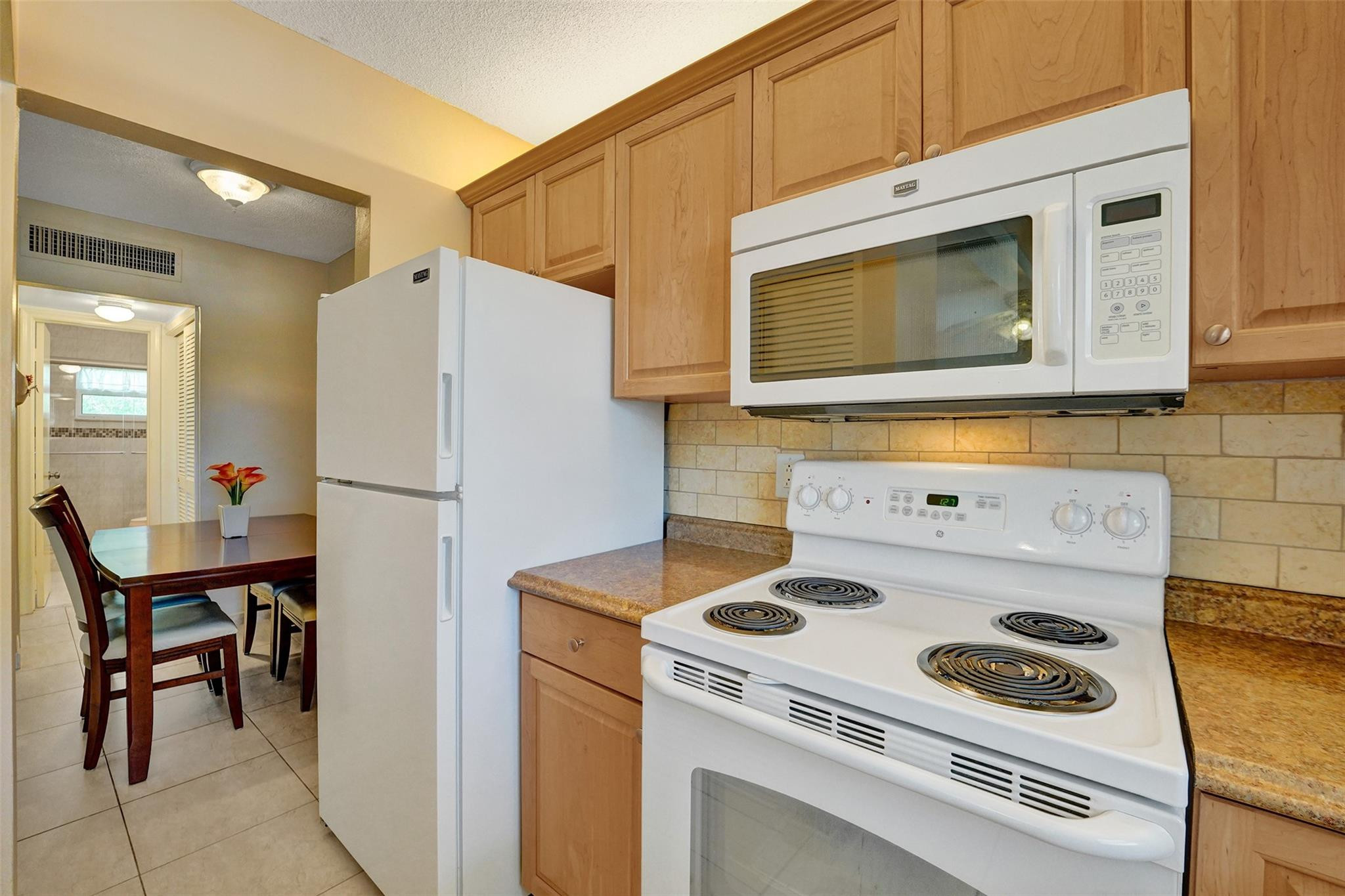 CRYSTAL COURT MANOR NO 6 CONDO - Residential