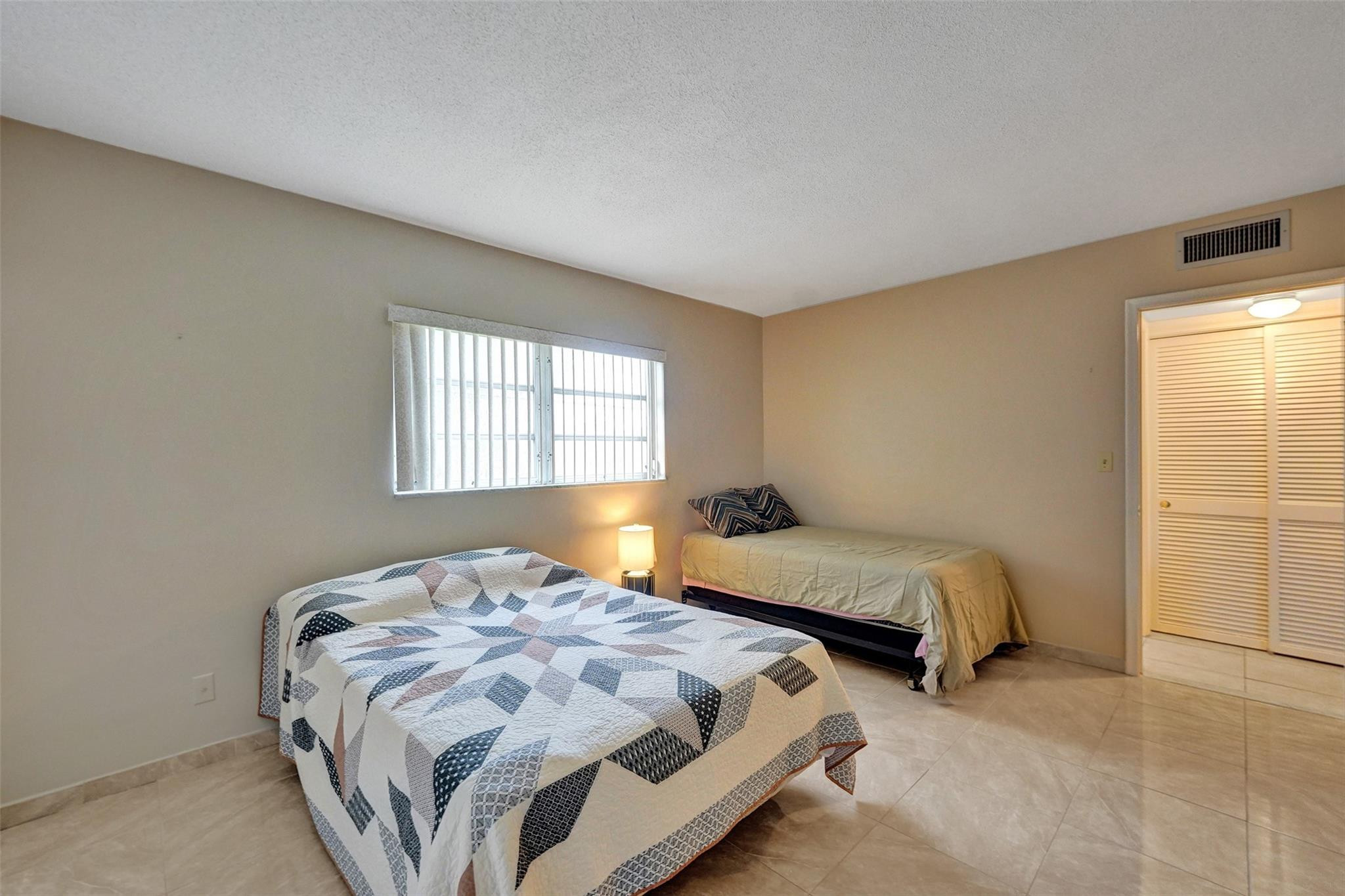 CRYSTAL COURT MANOR NO 6 CONDO - Residential