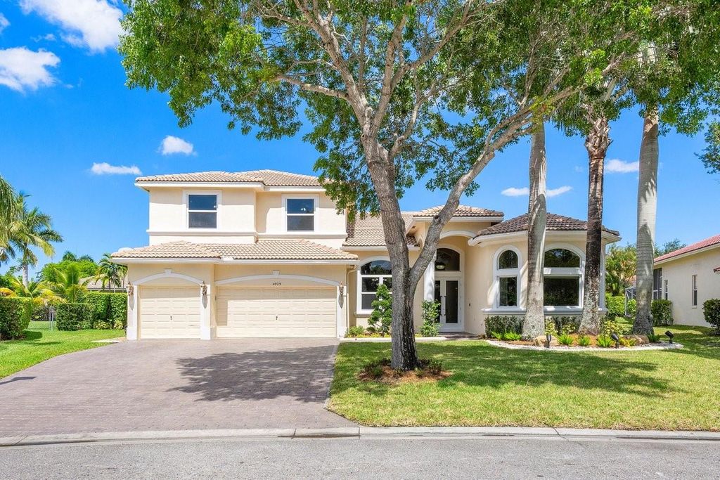Photo of 4923 NW 110th Way, Coral Springs, FL 33076 (MLS # F10443059)