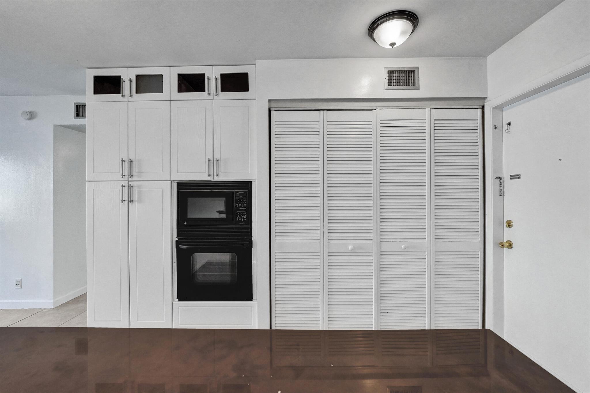 SEQUOIA GARDENS I CONDO - Residential Lease