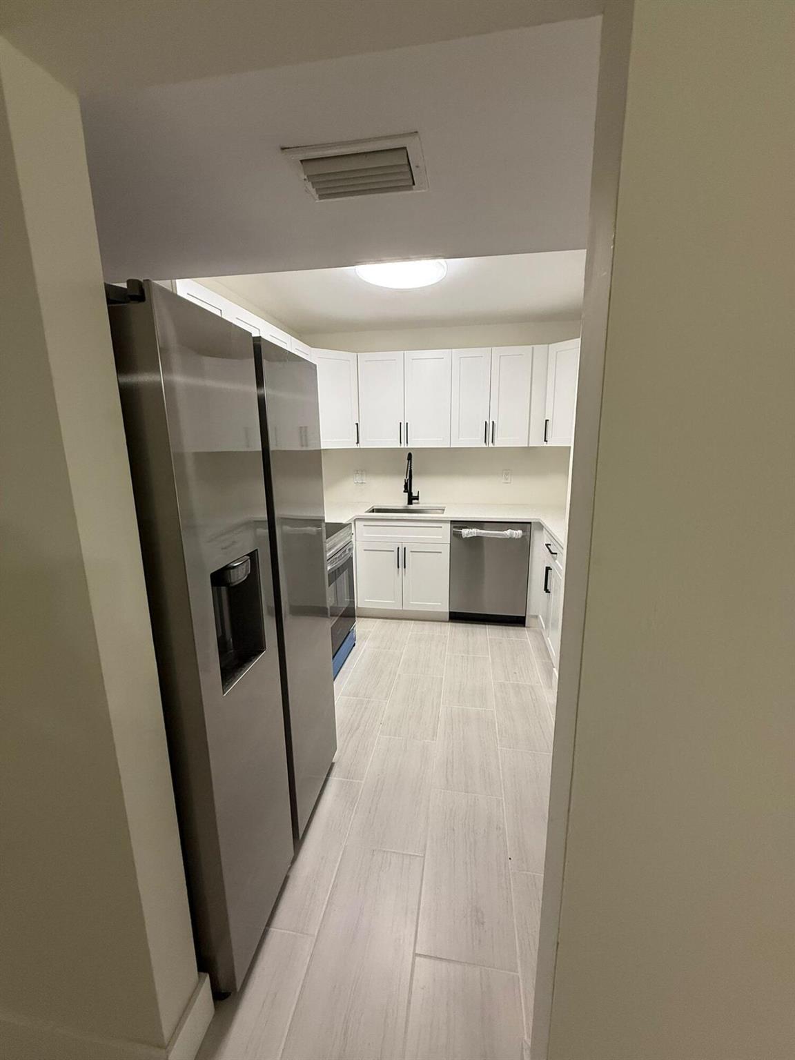 RAMBLEWOOD COURT - Residential Lease