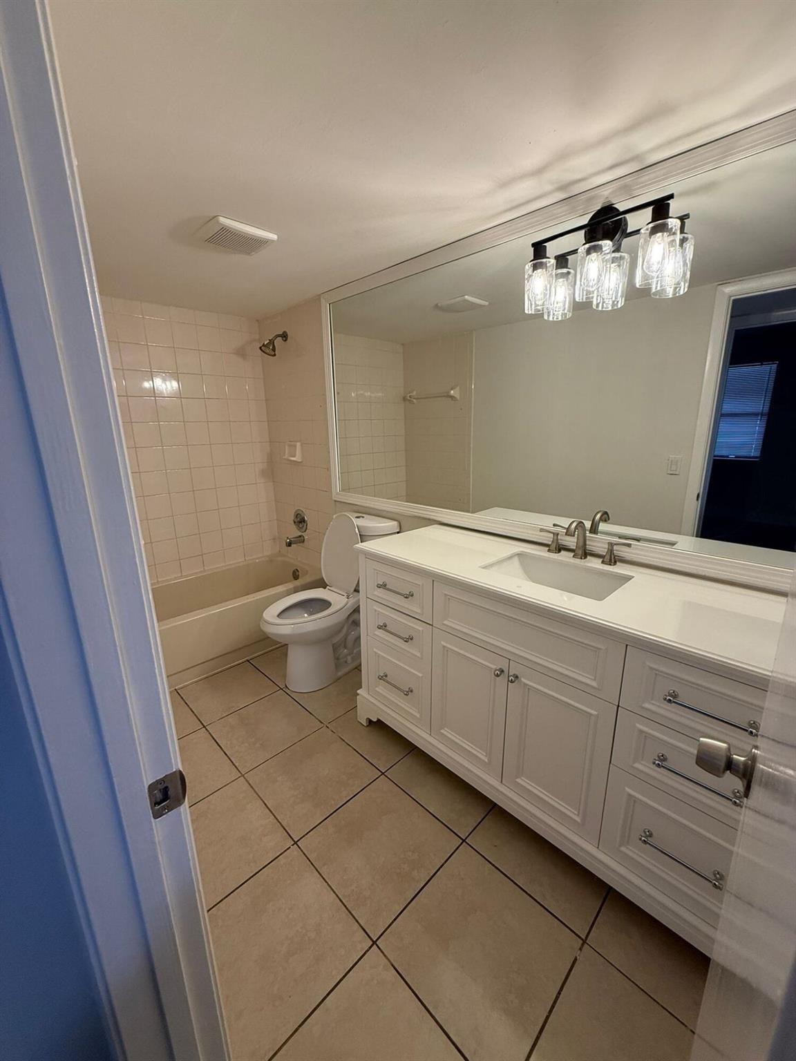 RAMBLEWOOD COURT - Residential Lease