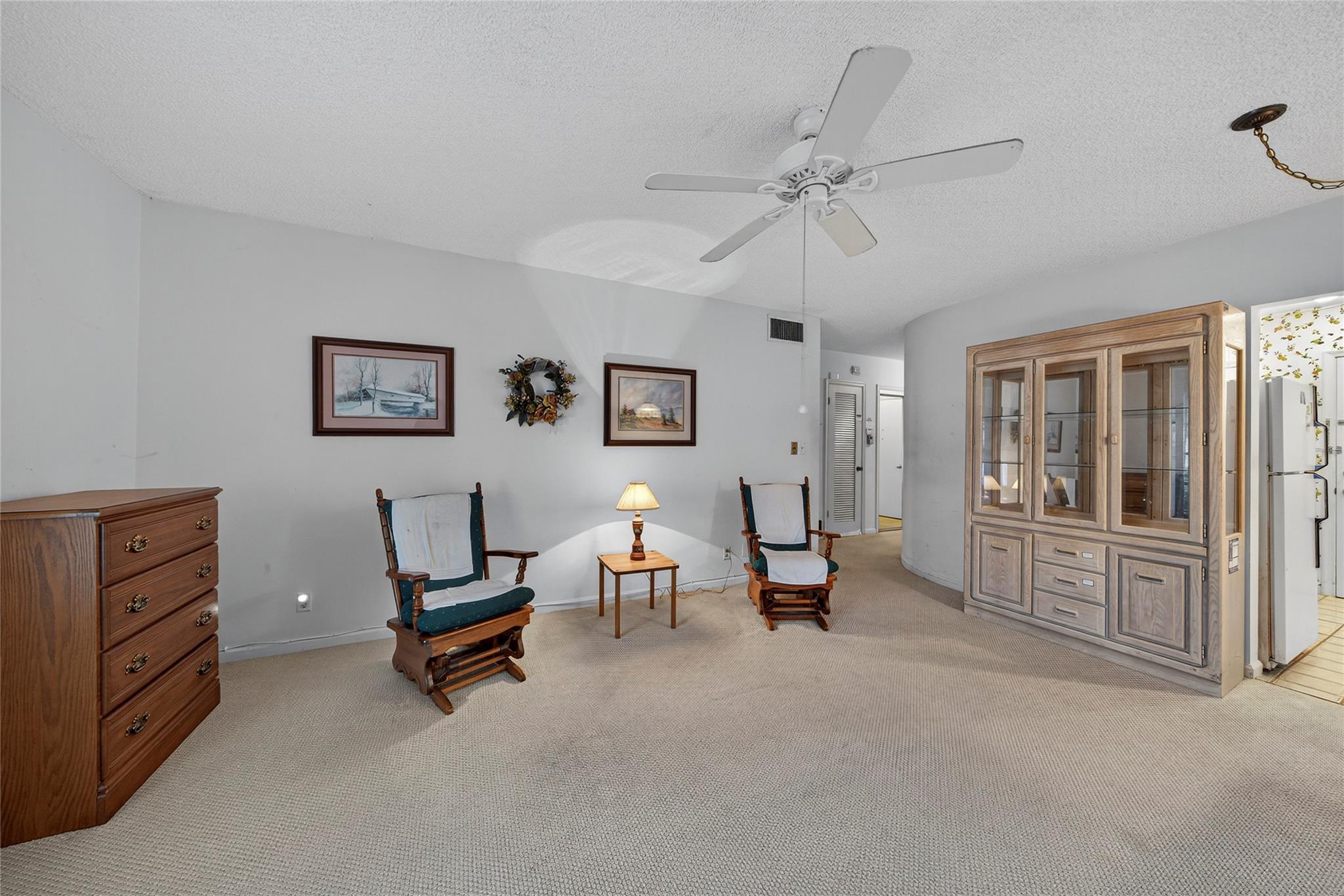 2220 NE 68th 1005