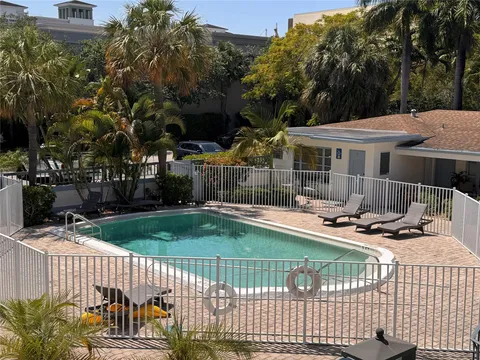 408 NE 7th Ave Unit 12, Fort Lauderdale, FL MLS: F10504290