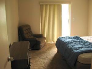 DELRAY VILLAS - Residential