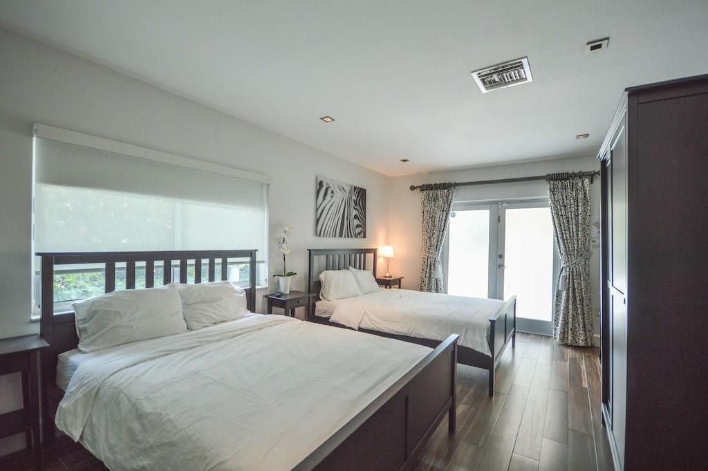 Hollywood Lakes Sec 1-32 - Residential