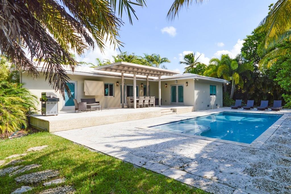 Hollywood Lakes Sec 1-32 - Residential