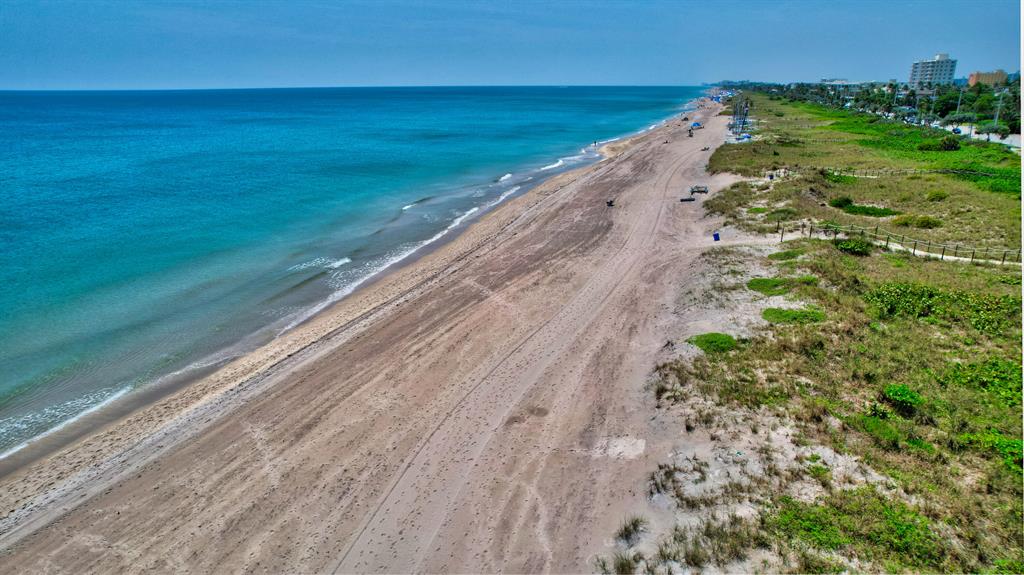 DELRAY OCEAN ESTATES NORT - Residential