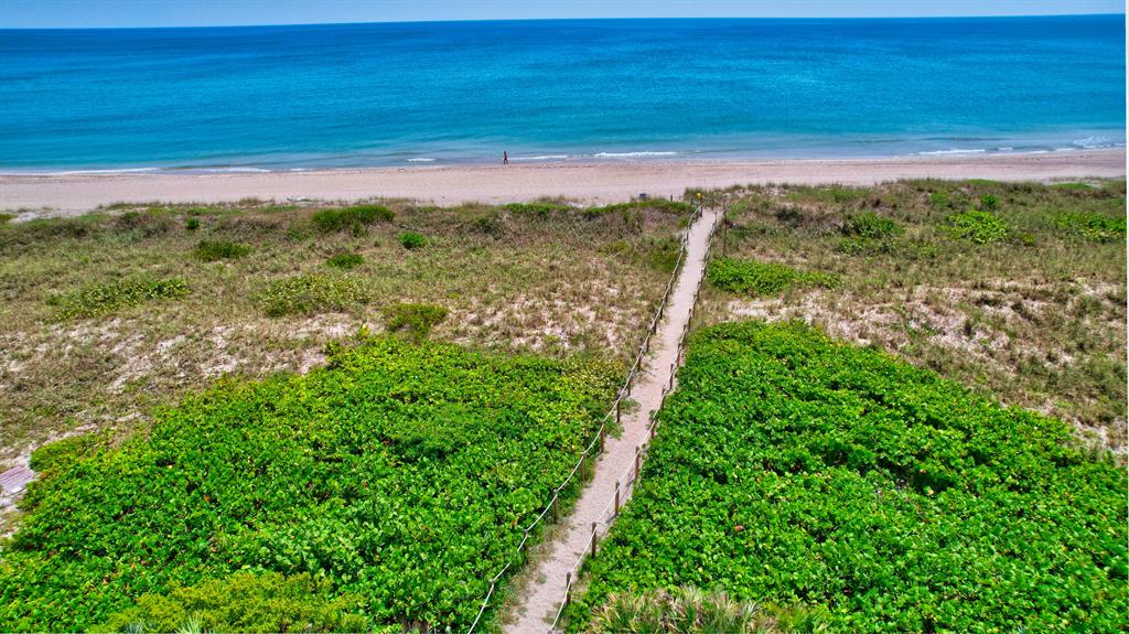 DELRAY OCEAN ESTATES NORT - Residential