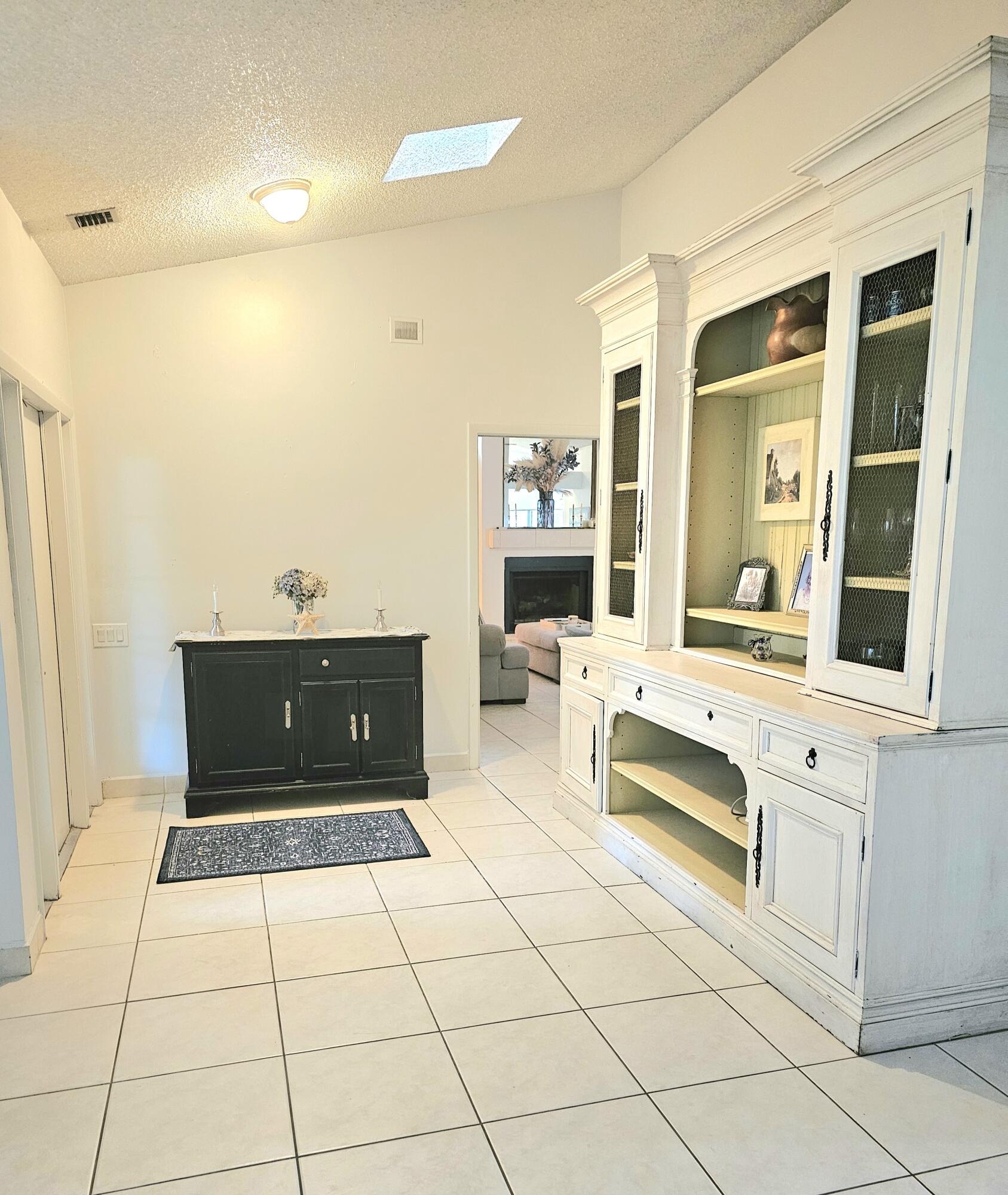 Aster
Old Sugar Pond - Residential Lease