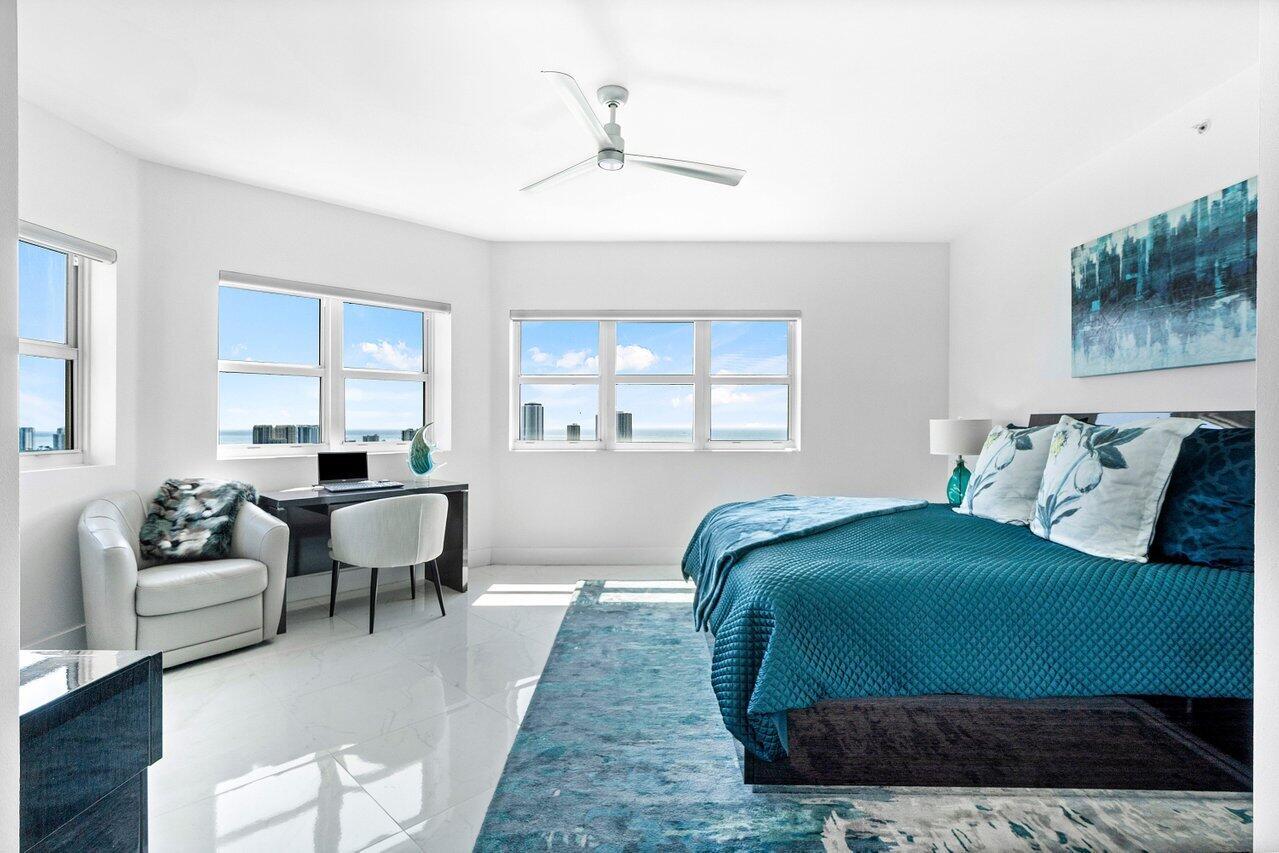 MARINA GRANDE RIVIERA BEA - Residential