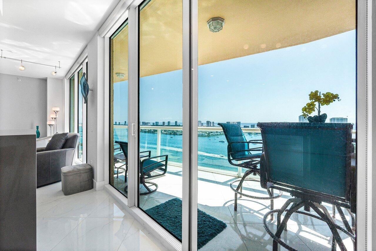 MARINA GRANDE RIVIERA BEA - Residential