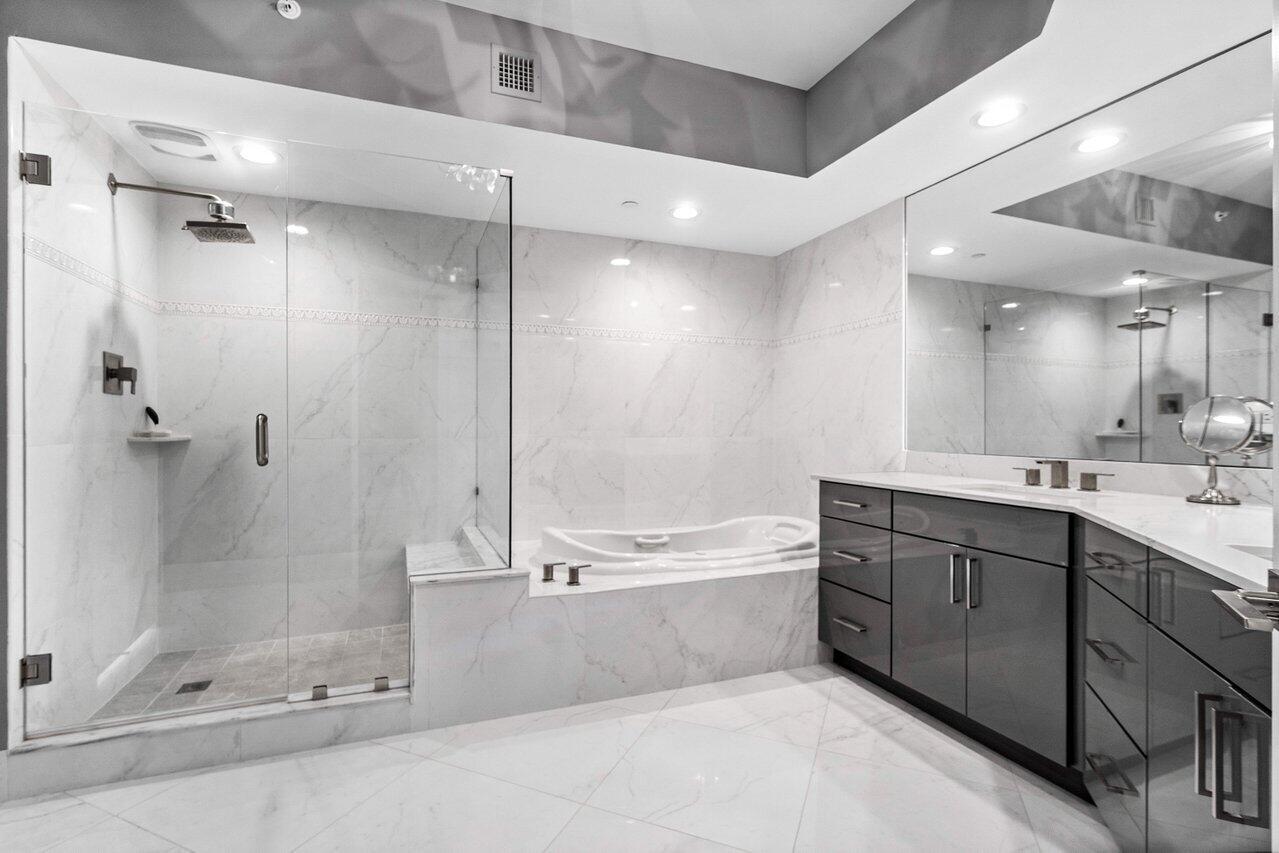 MARINA GRANDE RIVIERA BEACH CONDO - Residential