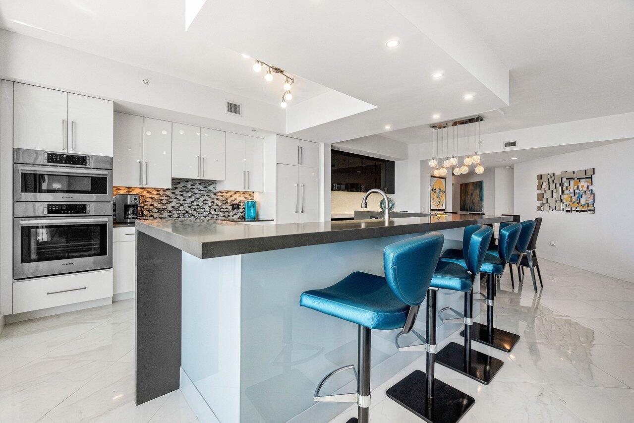 MARINA GRANDE RIVIERA BEA - Residential