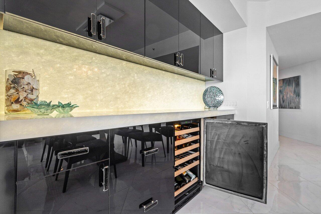 MARINA GRANDE RIVIERA BEA - Residential