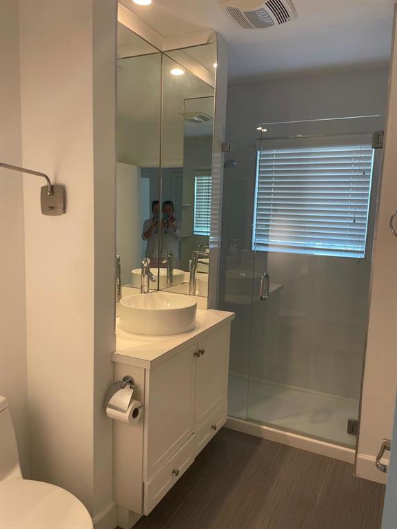 YACHT HARBOR ESTATE - Residential Lease