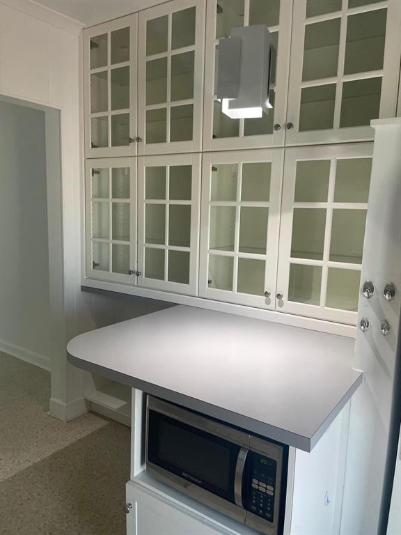 YACHT HARBOR ESTATE - Residential Lease