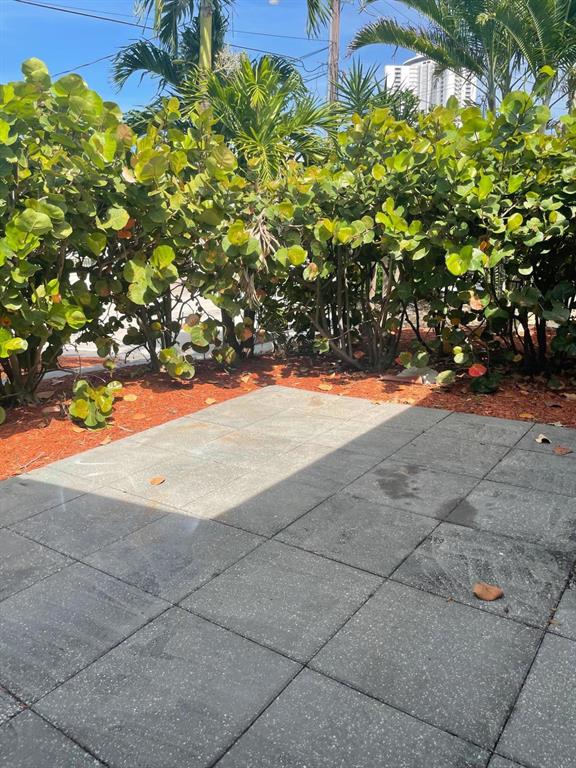 YACHT HARBOR ESTATE - Residential Lease