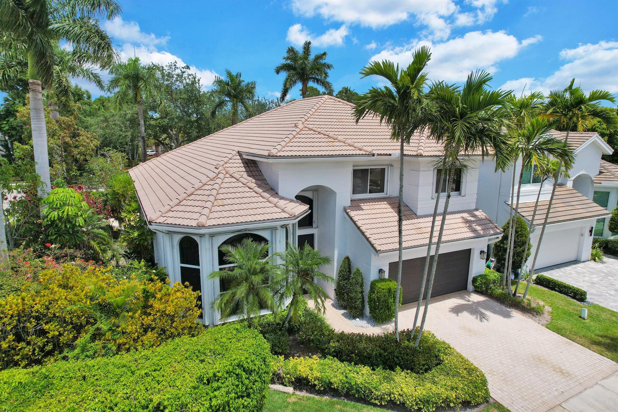 4132 NW 55th Place