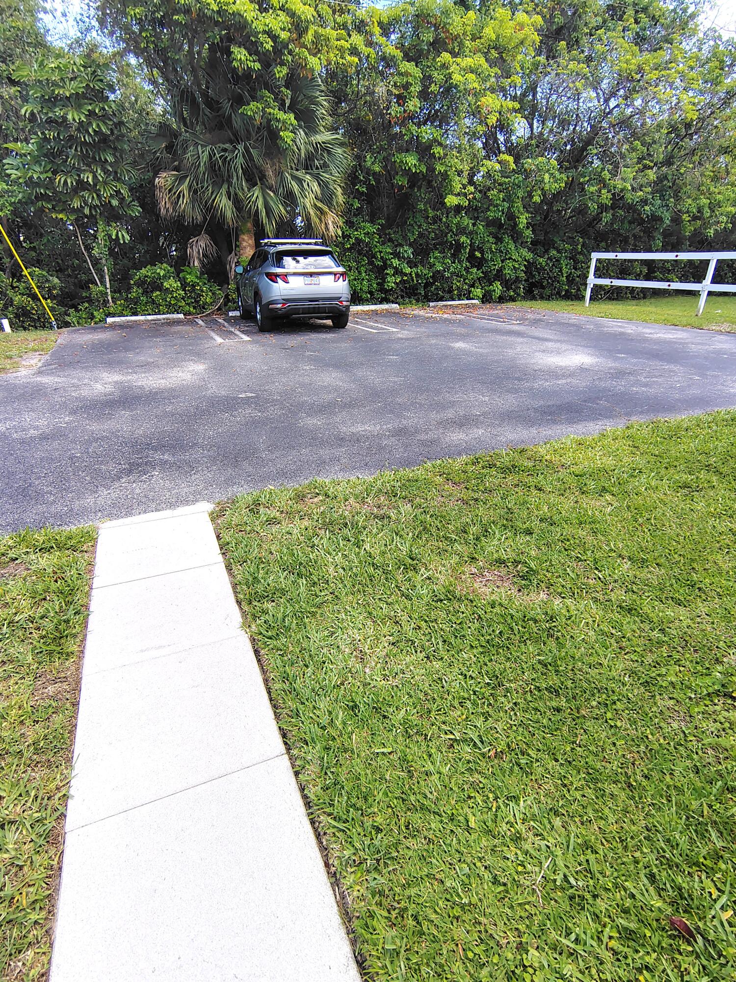 HIGH POINT OF DELRAY BEACH CONDO SEC I - Residential