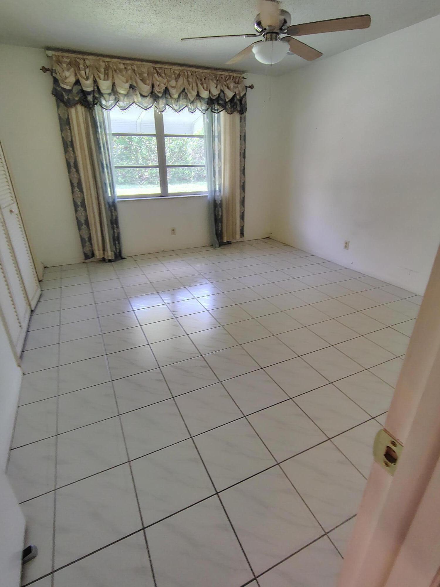 HIGH POINT OF DELRAY BEACH CONDO SEC I - Residential