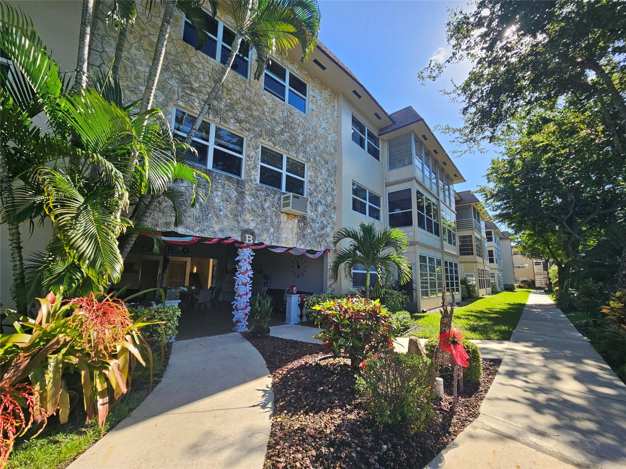 BAMBOO GARDENS CONDO - Residential