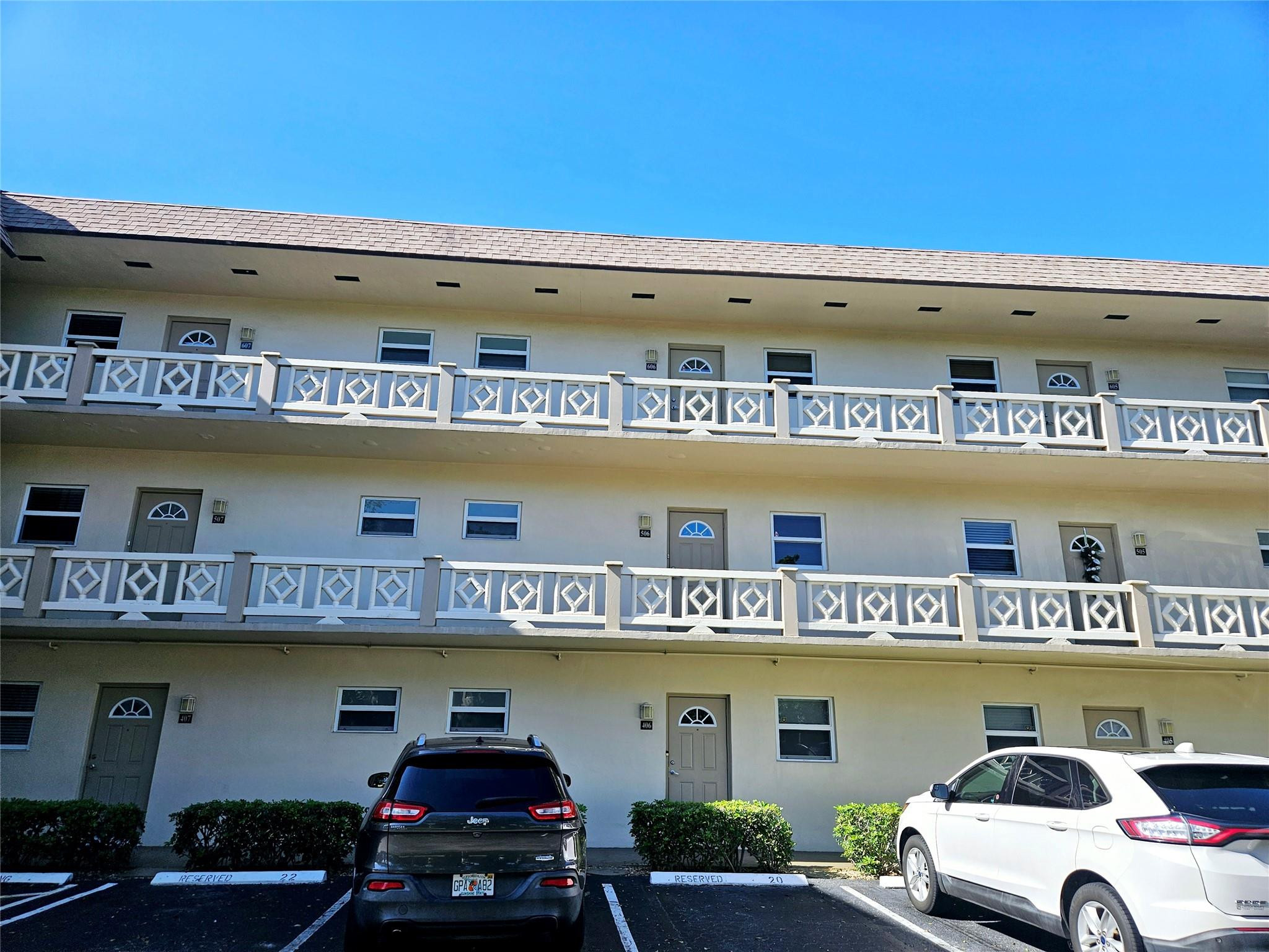 BAMBOO GARDENS CONDO - Residential