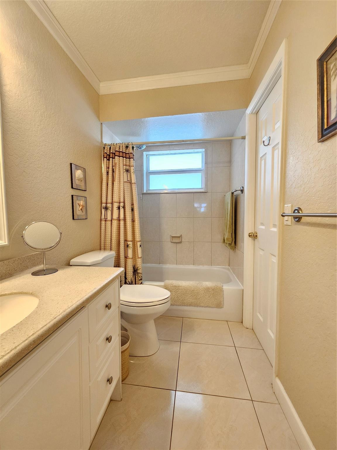 BAMBOO GARDENS CONDO - Residential