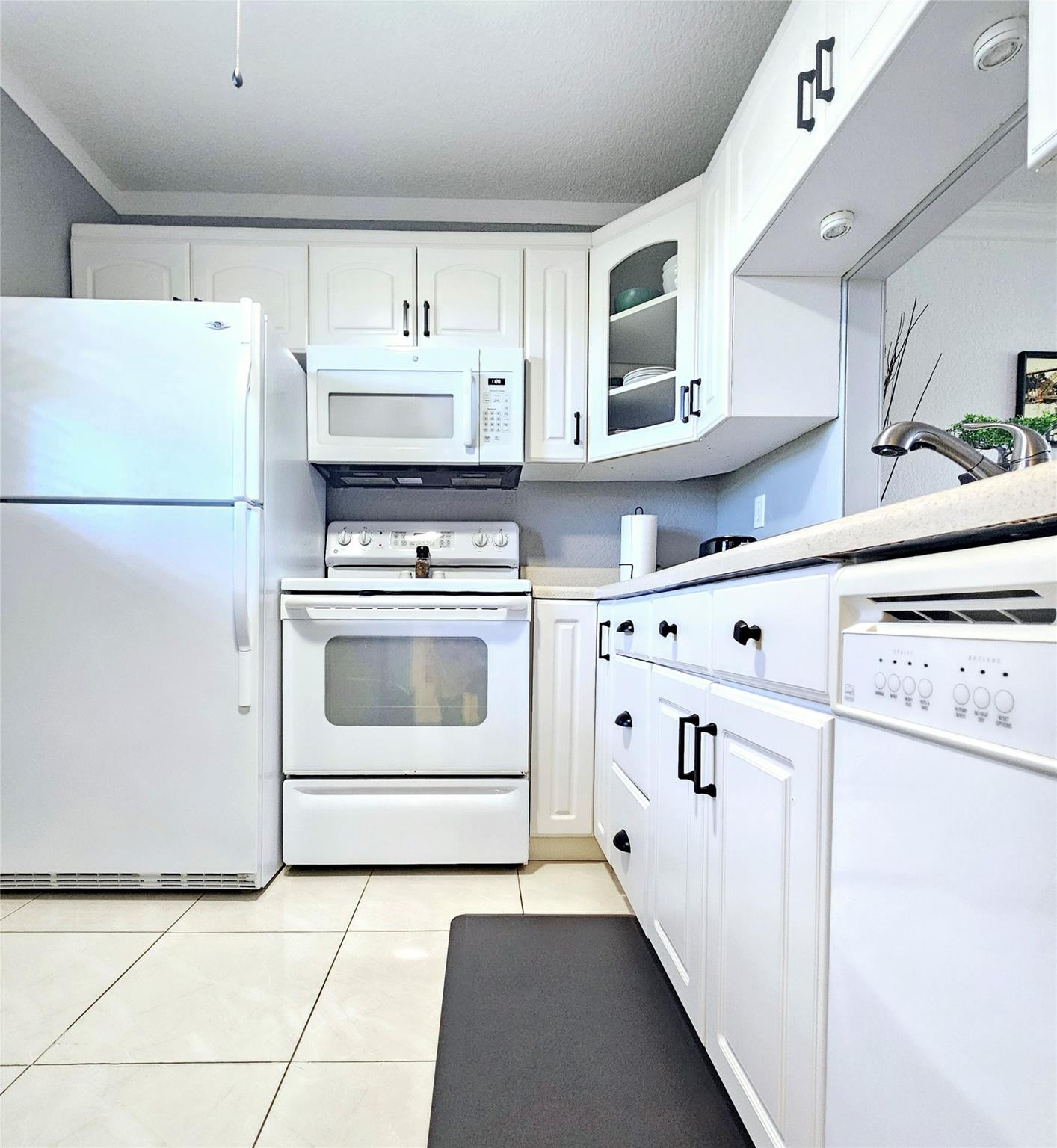 BAMBOO GARDENS CONDO - Residential