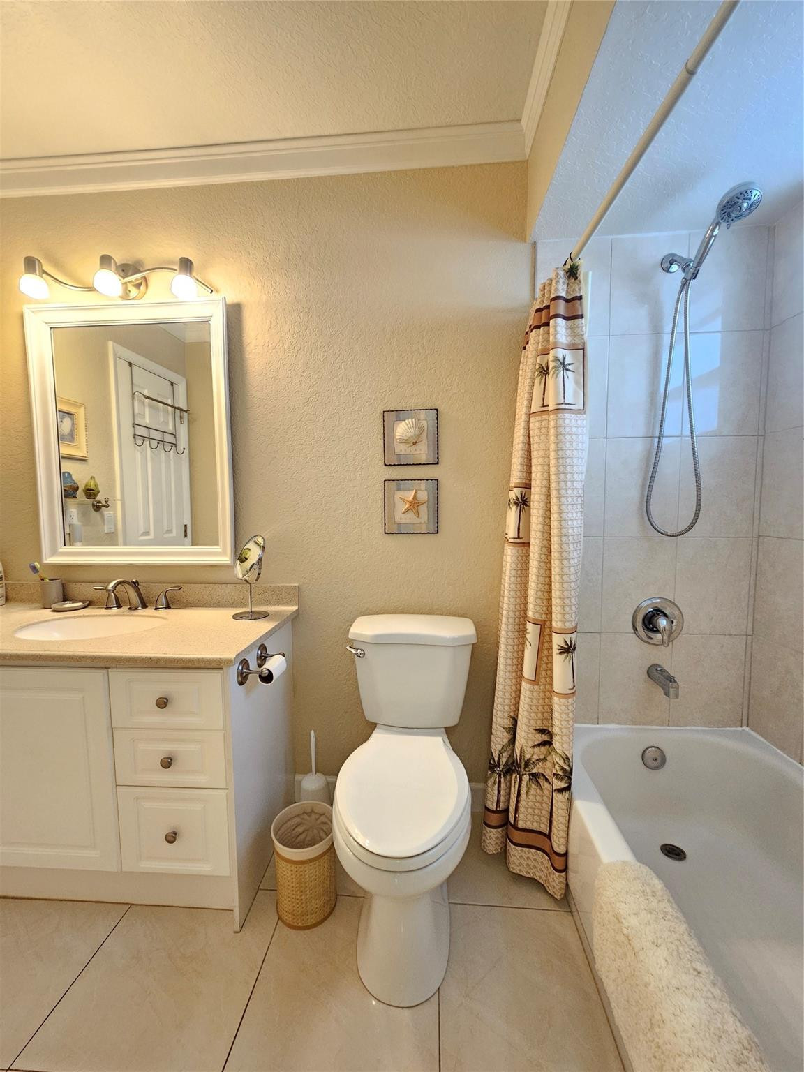 BAMBOO GARDENS CONDO - Residential