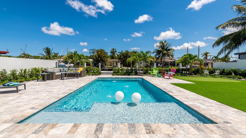 Photo of 4730 SW 42ND Terrace, Dania Beach, FL 33314 (MLS # B26064466)