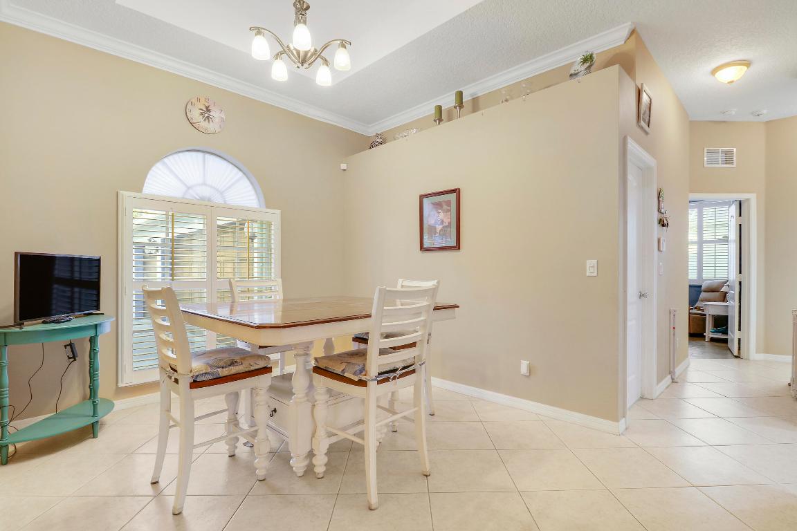 PINEAPPLE PLANTATION (AKA PINES) - Residential