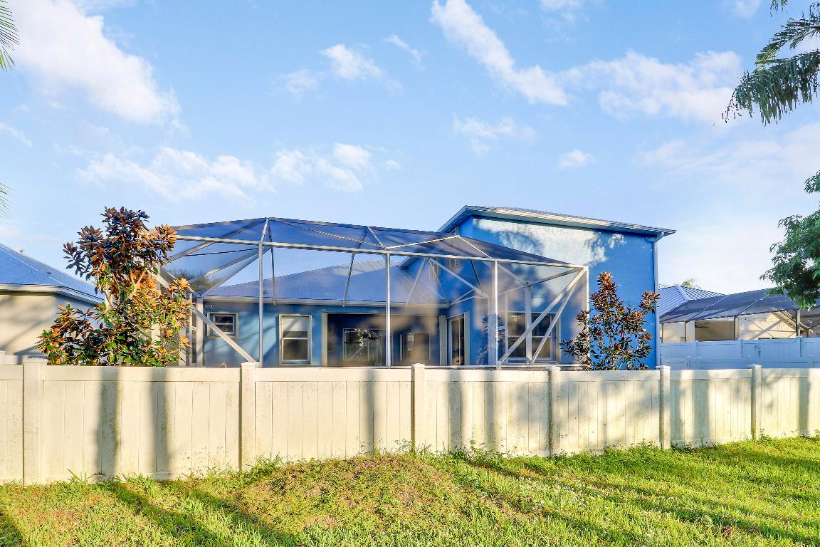 PINEAPPLE PLANTATION (AKA PINES) - Residential