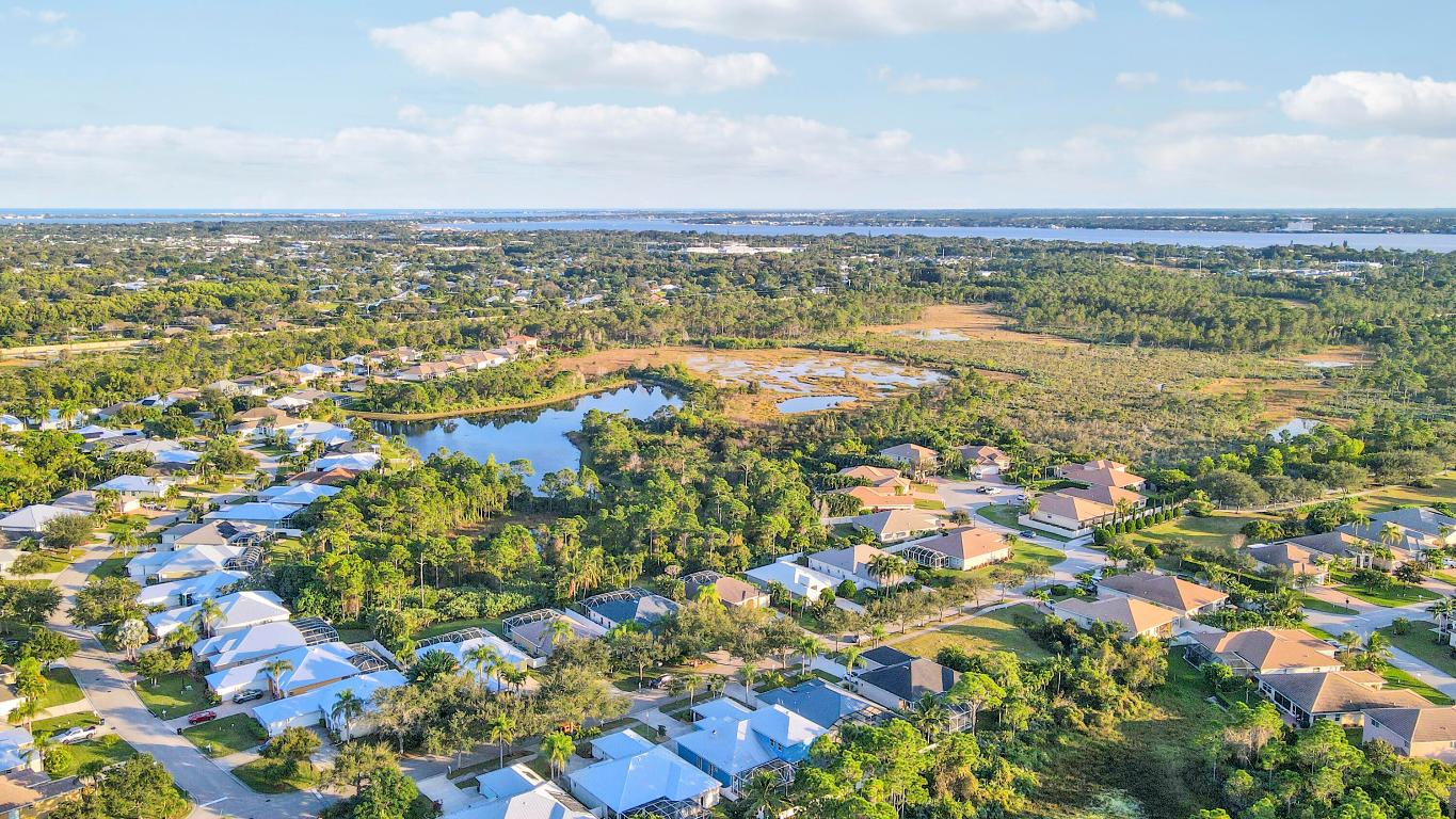 PINEAPPLE PLANTATION (AKA PINES) - Residential