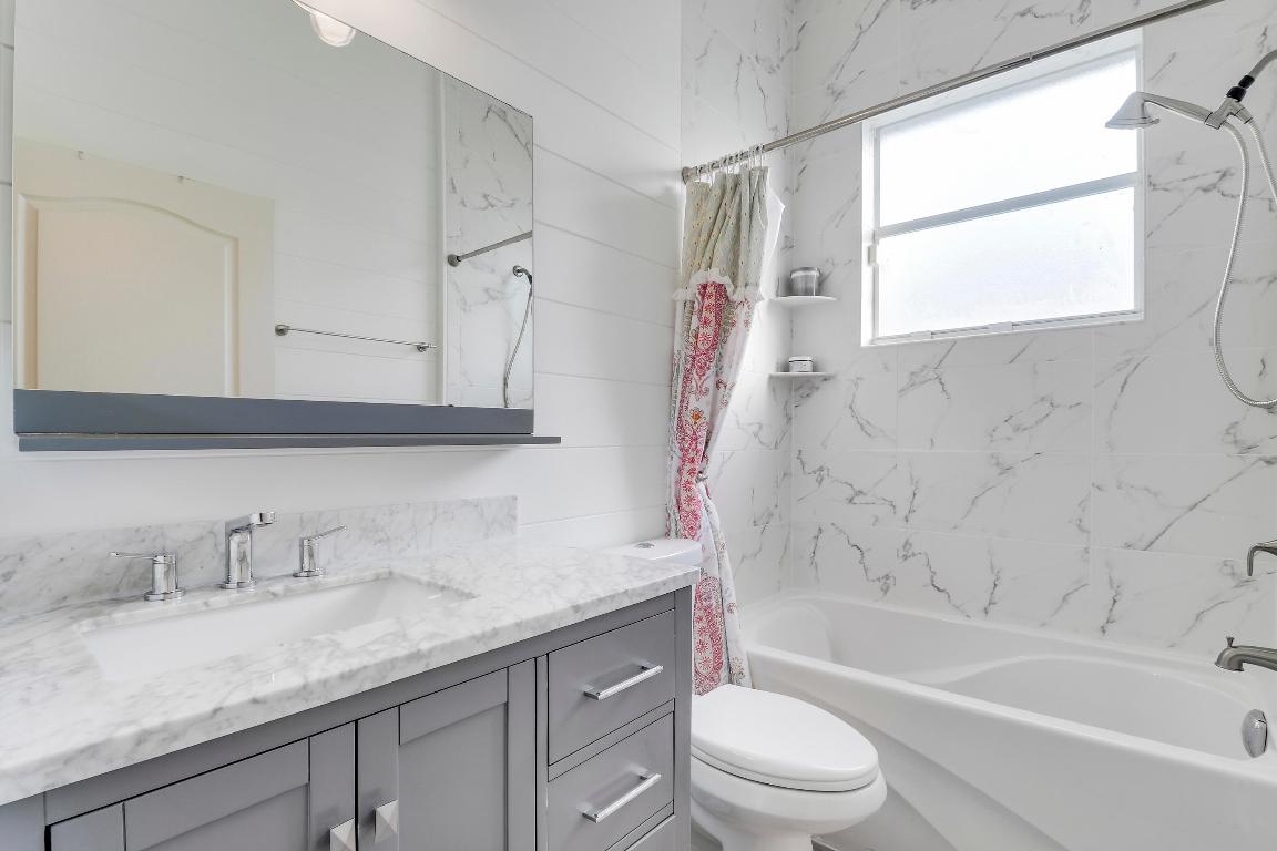 PINEAPPLE PLANTATION (AKA PINES) - Residential