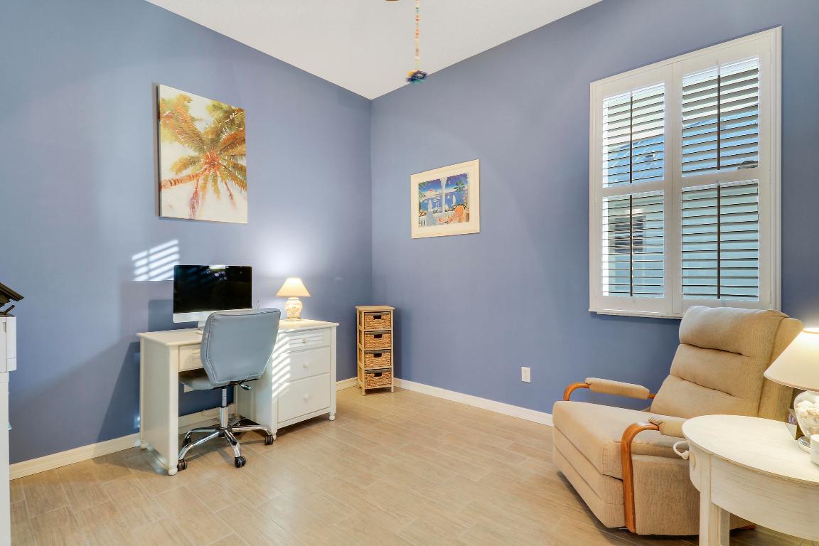 PINEAPPLE PLANTATION (AKA PINES) - Residential