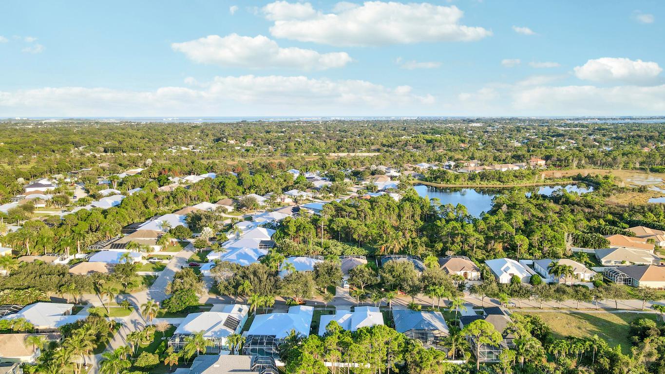 PINEAPPLE PLANTATION (AKA PINES) - Residential